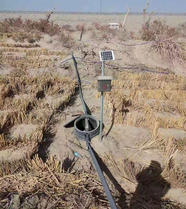 Tianzheng High Tech Intelligent watering technology ensures stable operation of the desert railway